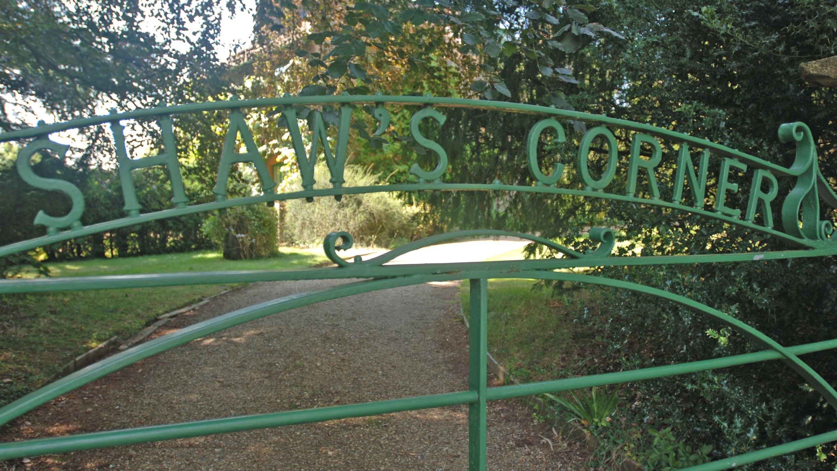 Gate at the entrance to Shaw's Corner, Hertfordshire