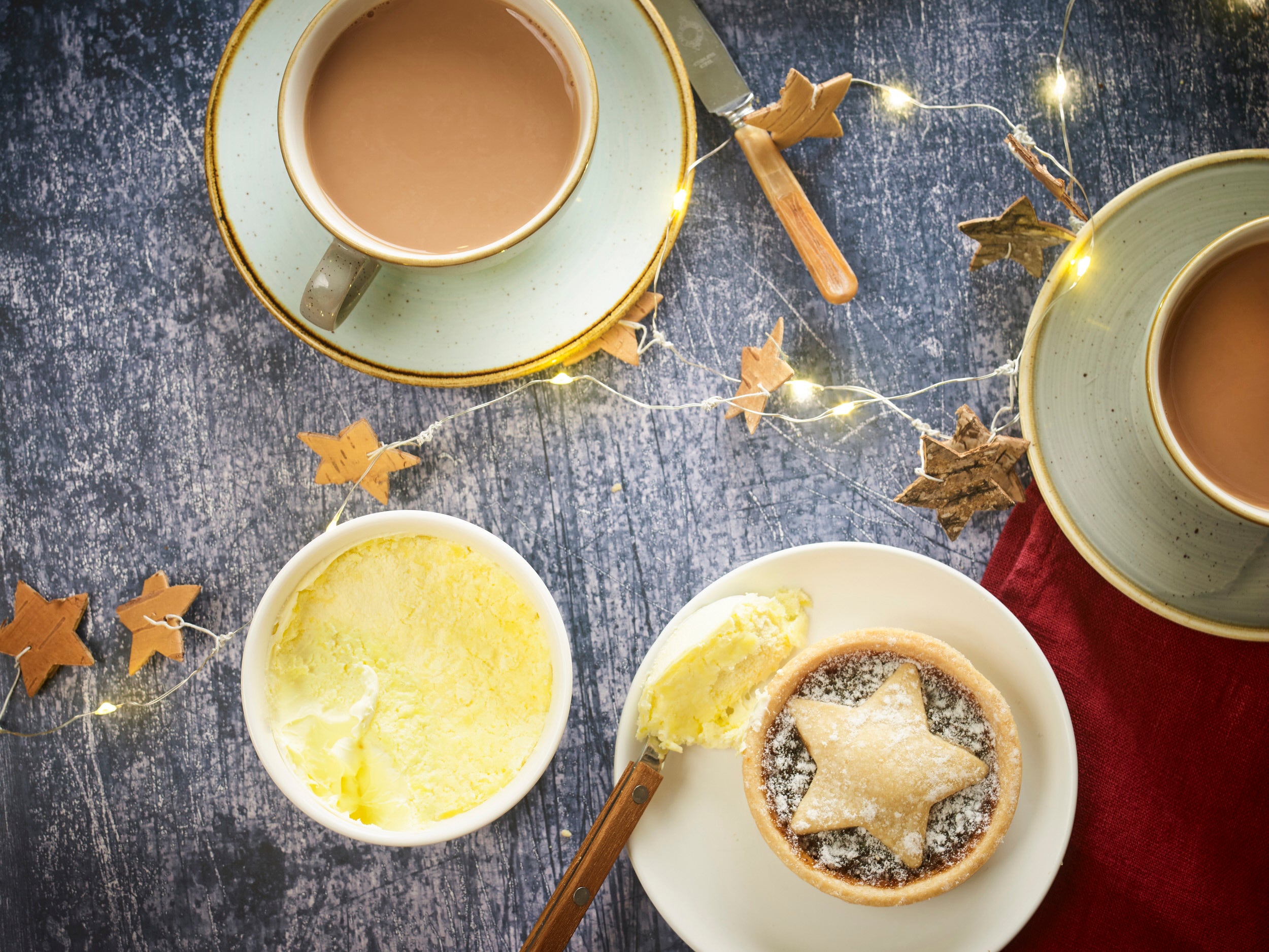 Mince pies and hot drinks