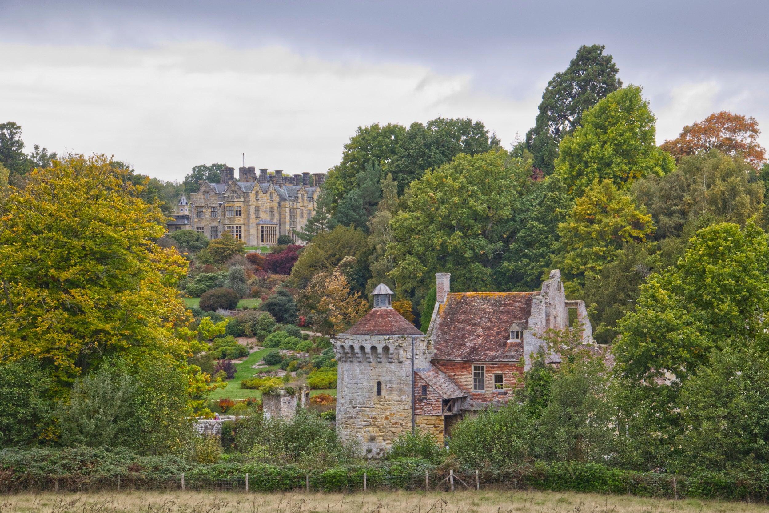 Autumn, Kent, Kent Garden, Autumn Trees, Castle, Manor House, Parkland, National Trust, Garden of England