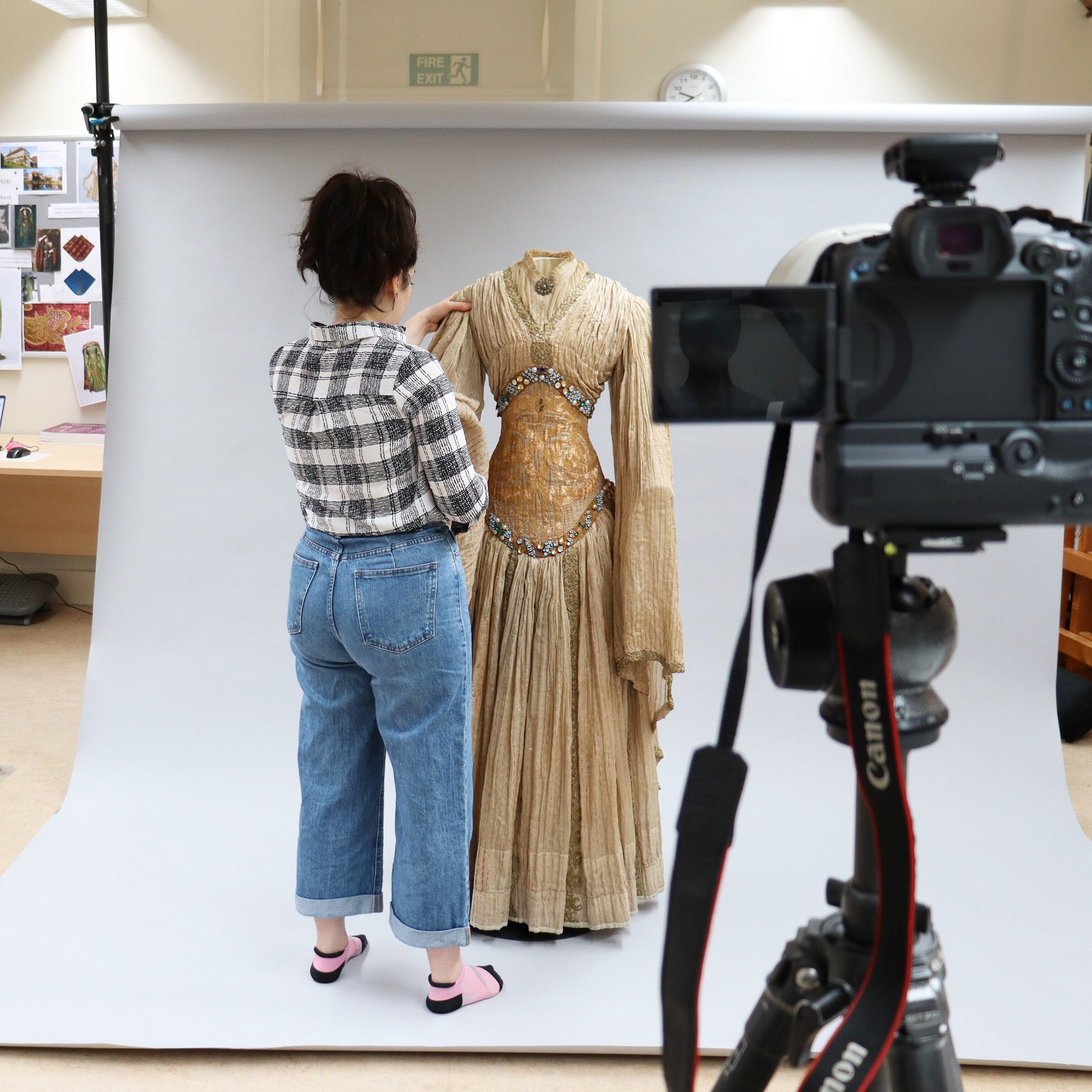 Photographing the Banqueting dress