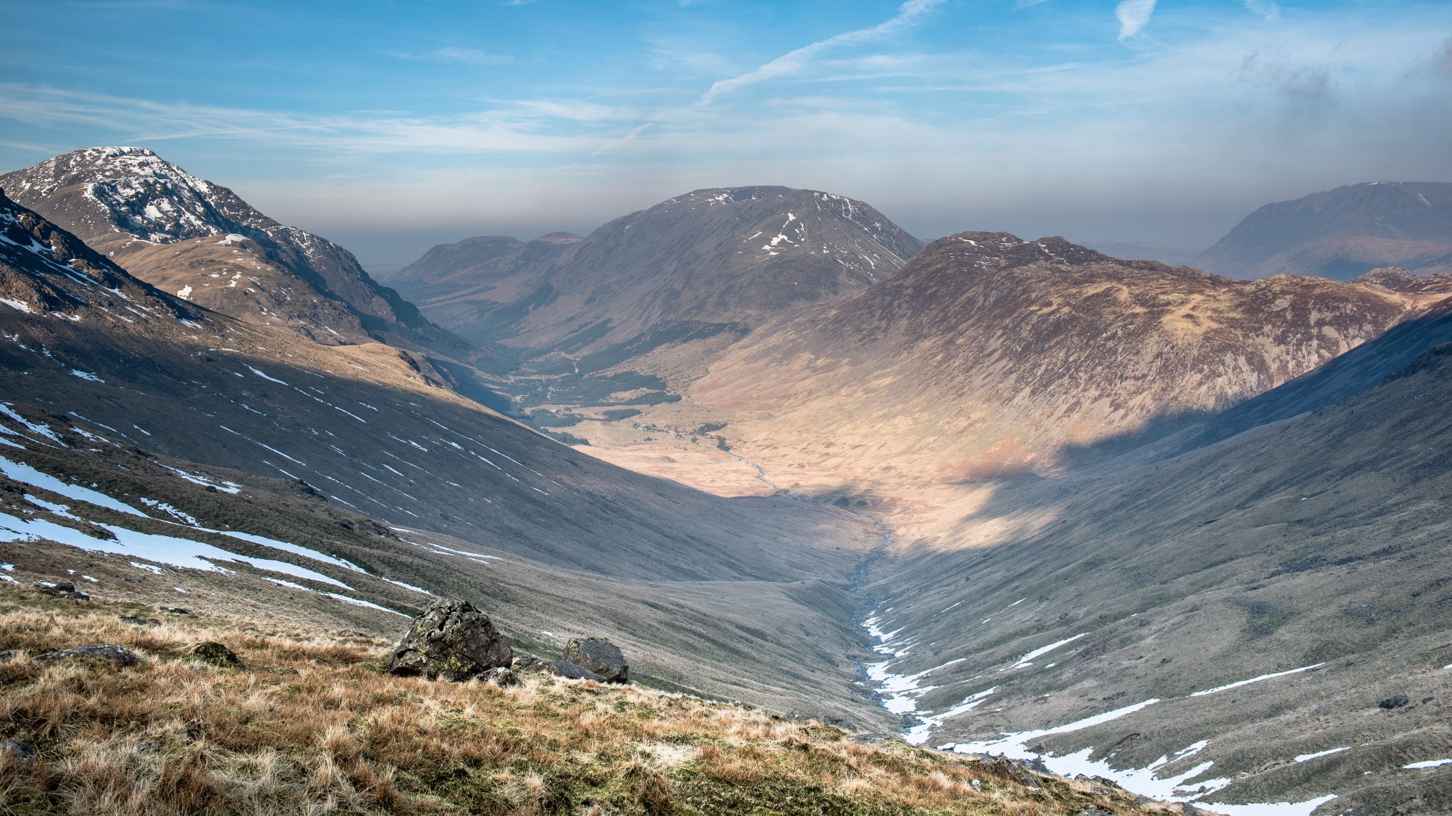 https://nt.global.ssl.fastly.net/binaries/content/gallery/website/national/regions/lake-district/places/ennerdale/library/autumn/view-head-ennerdale-moses-trod-path-green-gable-lake-district-1516362.jpg