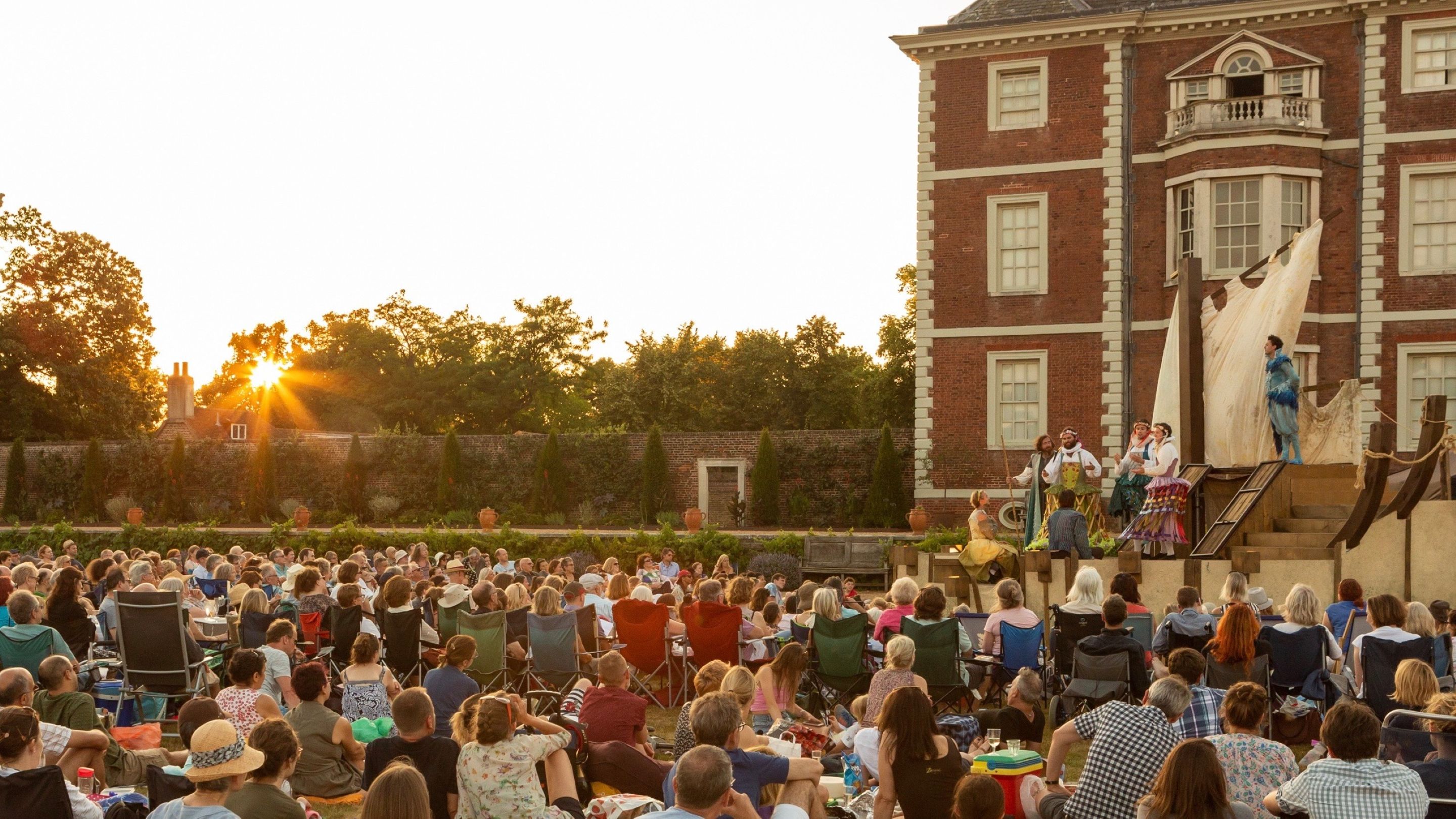 The Lord Chamberlain's Men performing at Ham House and Garden