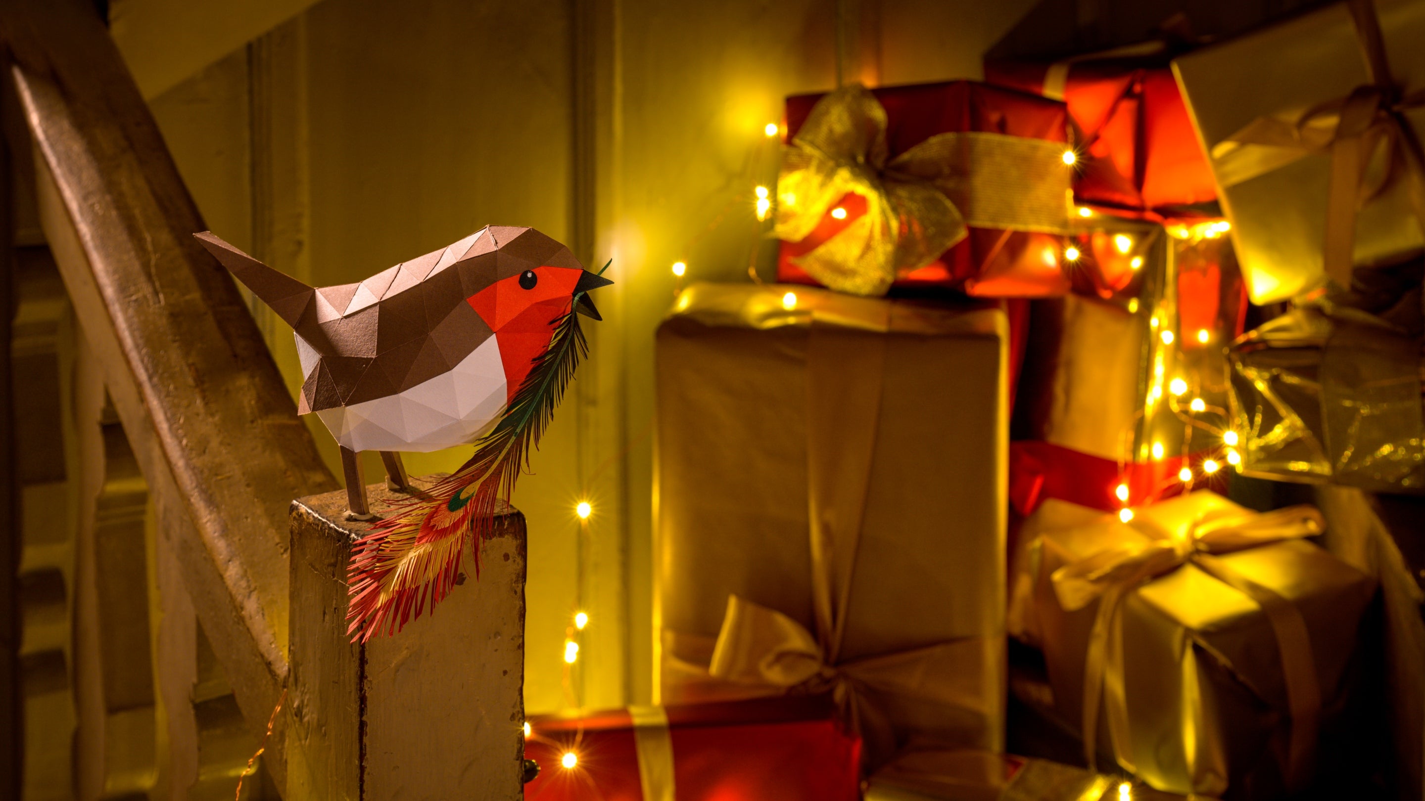 Christmas paper robin at Ham House, London