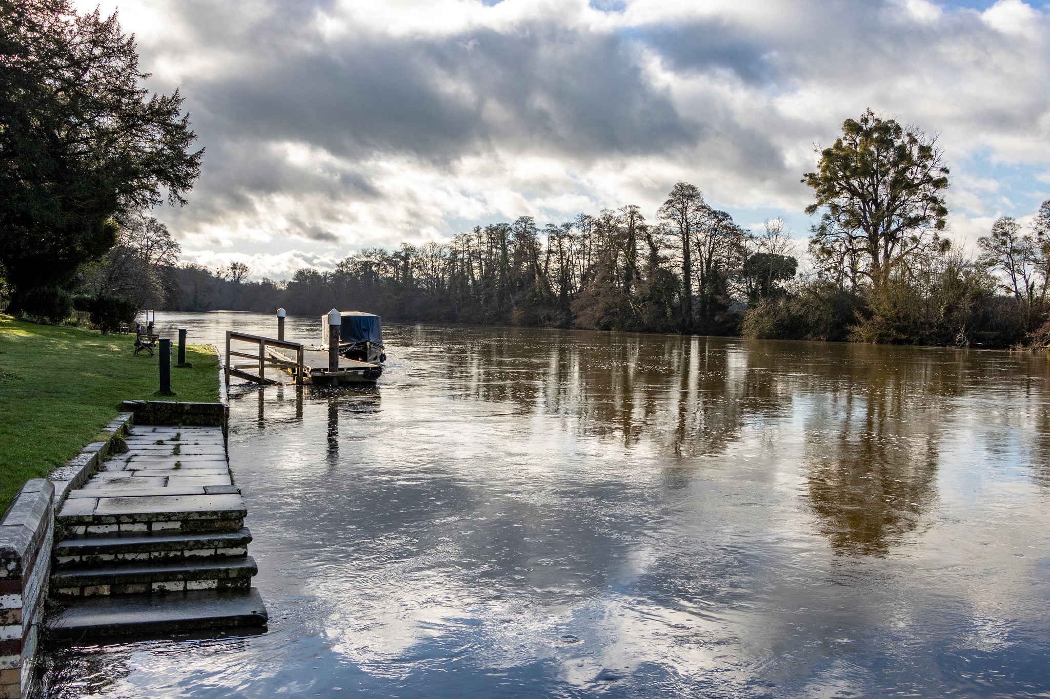 Boating at Cliveden in the winter