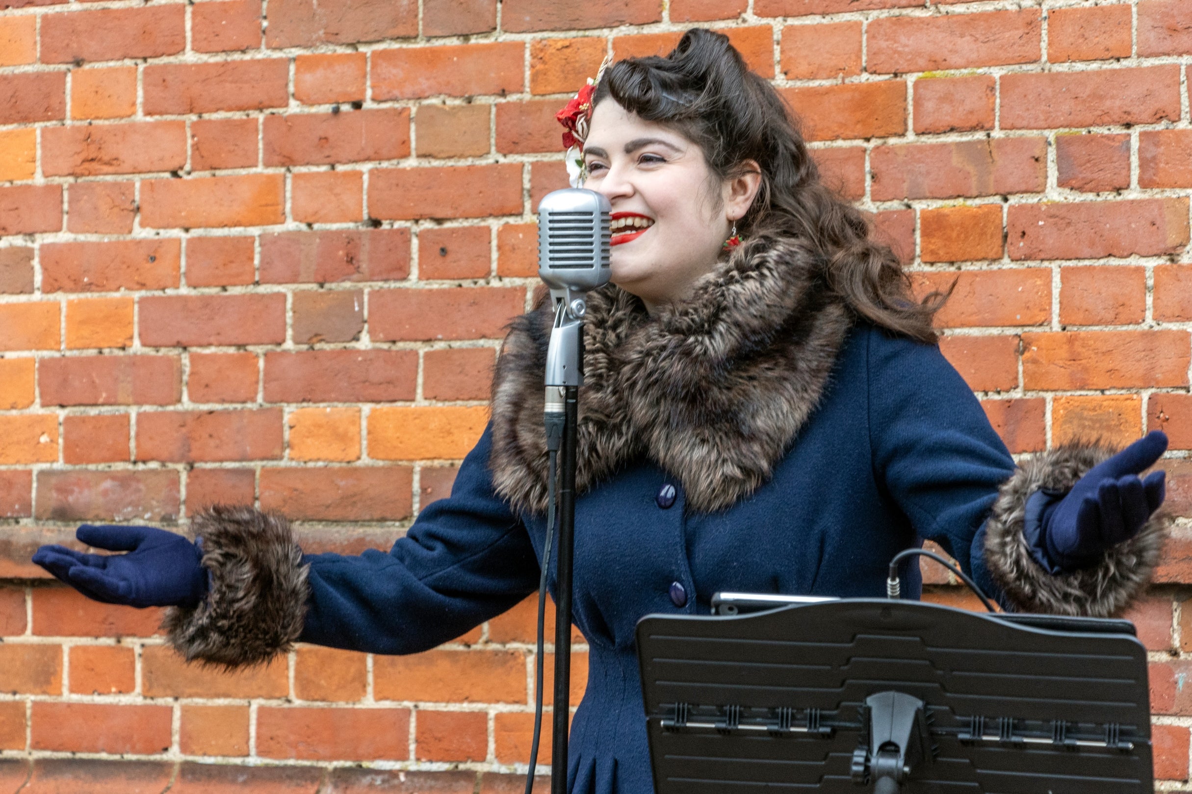 Singer performing at Hughenden