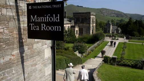 Ilam Ilam Park to Dovedale Stepping Stones trail | National Trust
