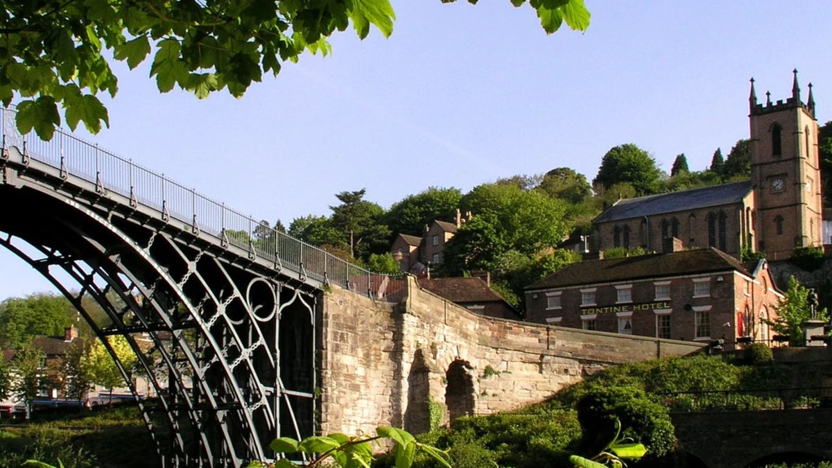 Benthall Hall Ironbridge walk National Trust