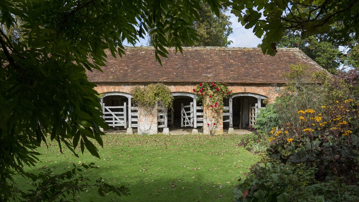 Visiting Barrington Court garden Somerset National Trust