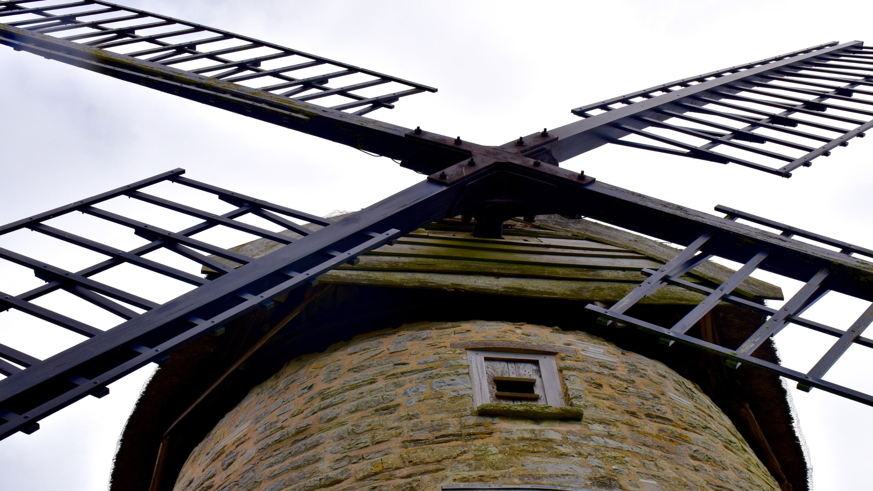 Close up of windmill arms at Stembridge Tower Mill, Somerset