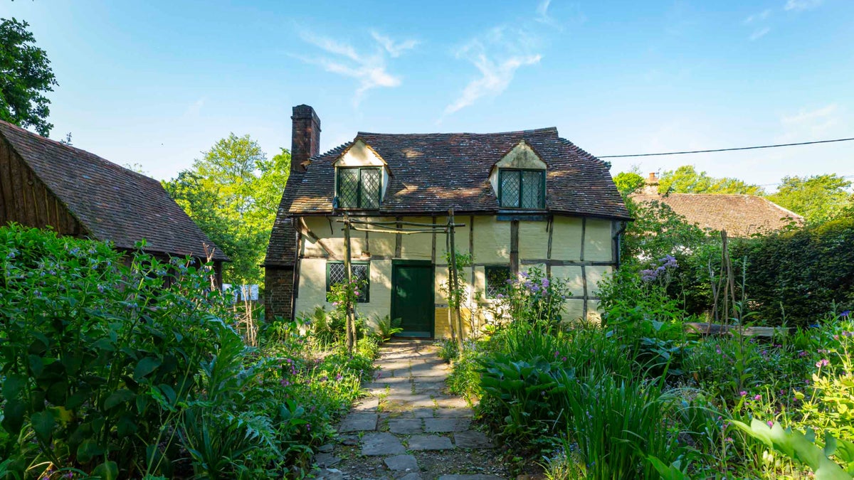 Oakhurst Cottage Surrey National Trust