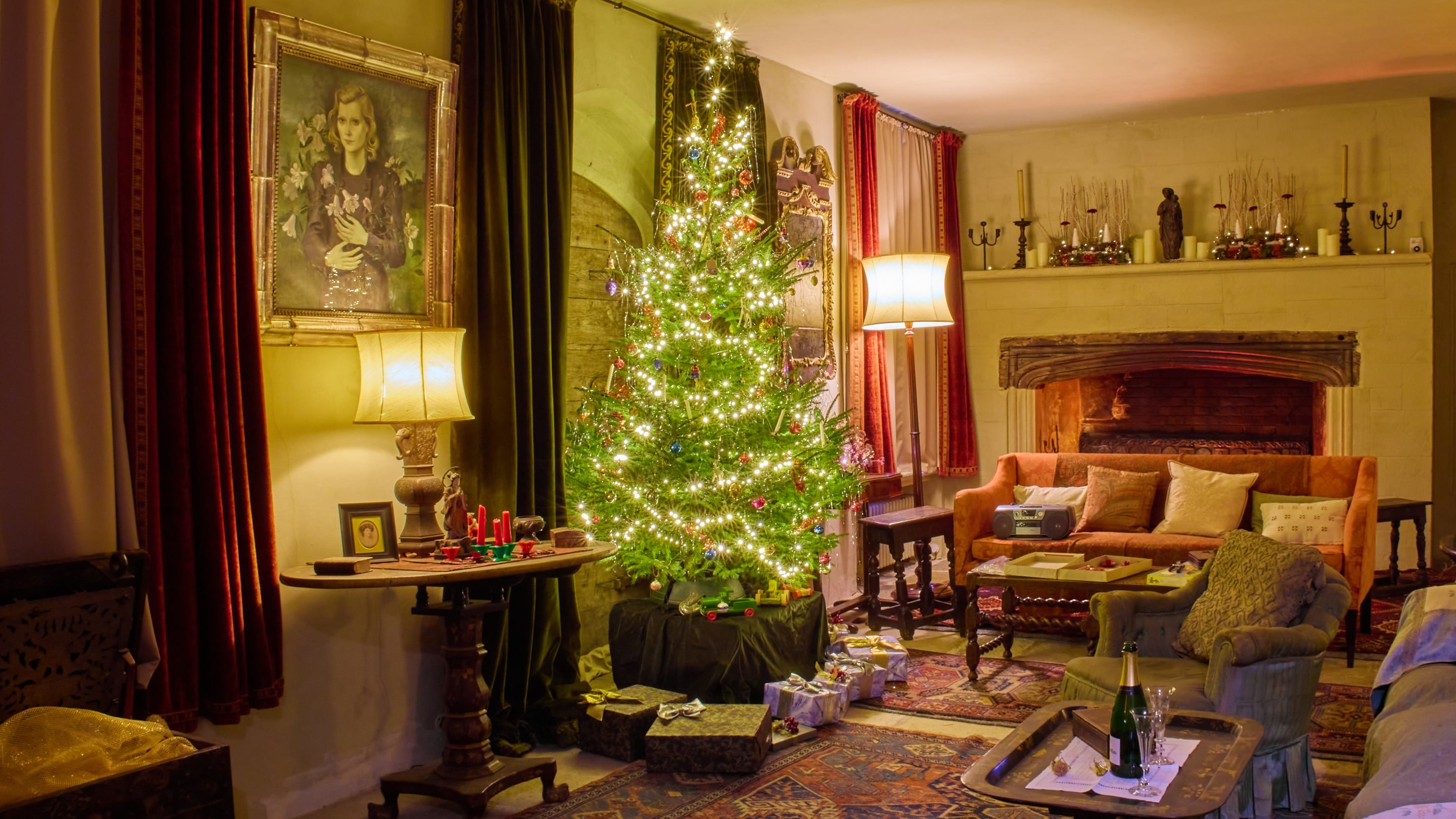 The Garden Hall decorated for Christmas