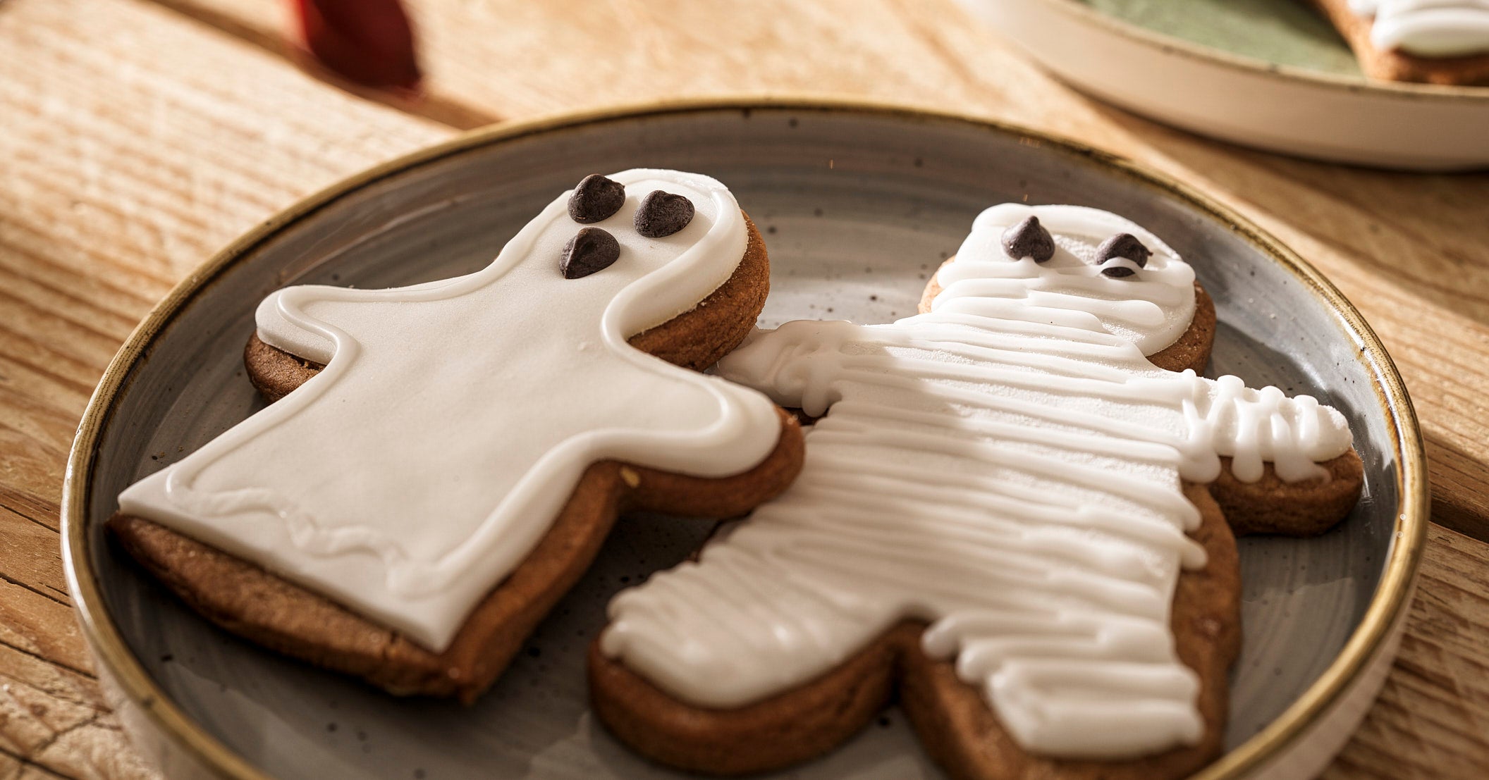 Ghost shortbread iced in white with black eyes