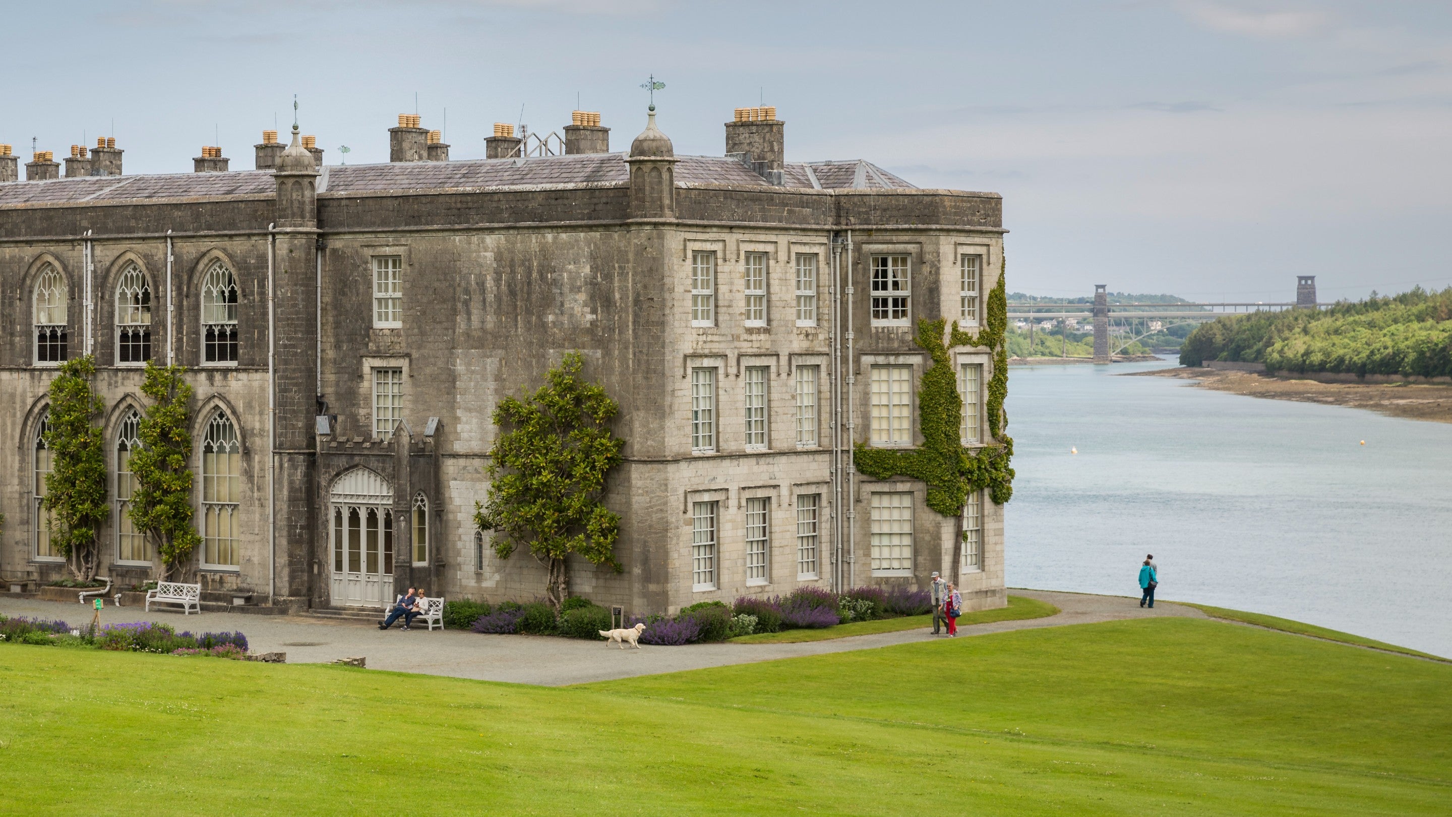 Tŷ a Gardd Plas Newydd, Ynys Môn, Cymru