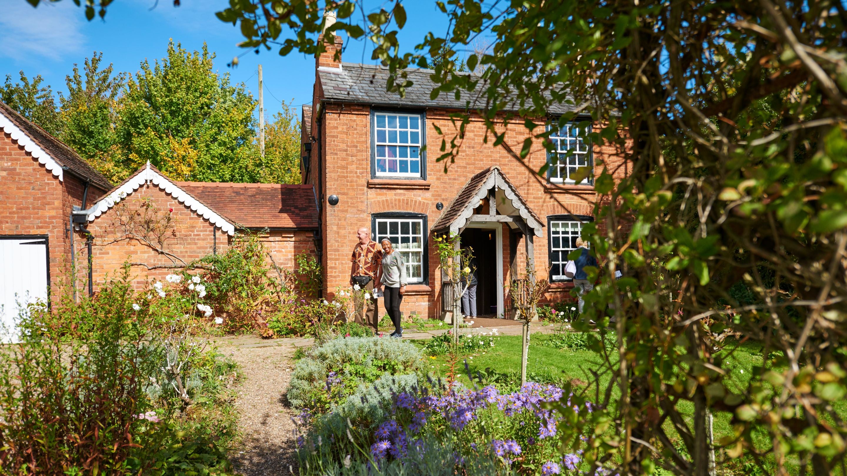 The cottage in autumn
